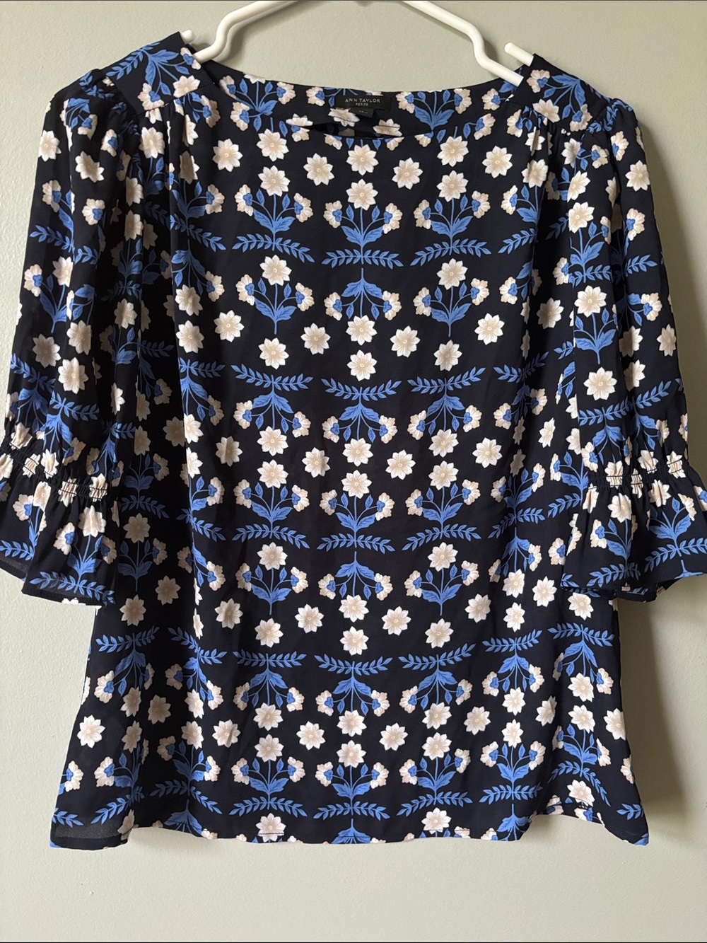Ann Taylor Floral Puff-Sleeve Blouse in Black & Blue